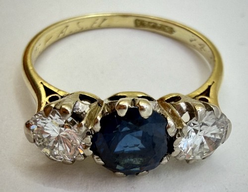 Vintage 18ct gold sapphire - 18ct, &