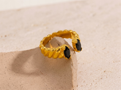 Gold onyx ring vintage brass - onyx,