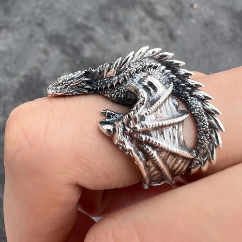 New vintage gothic - new, dragon